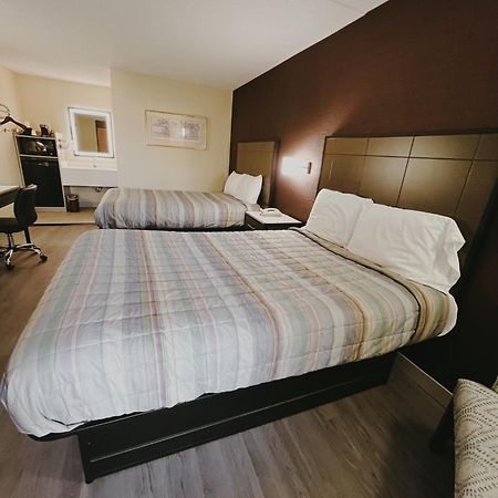 Travel Inn New Castle Airport Екстер'єр фото
