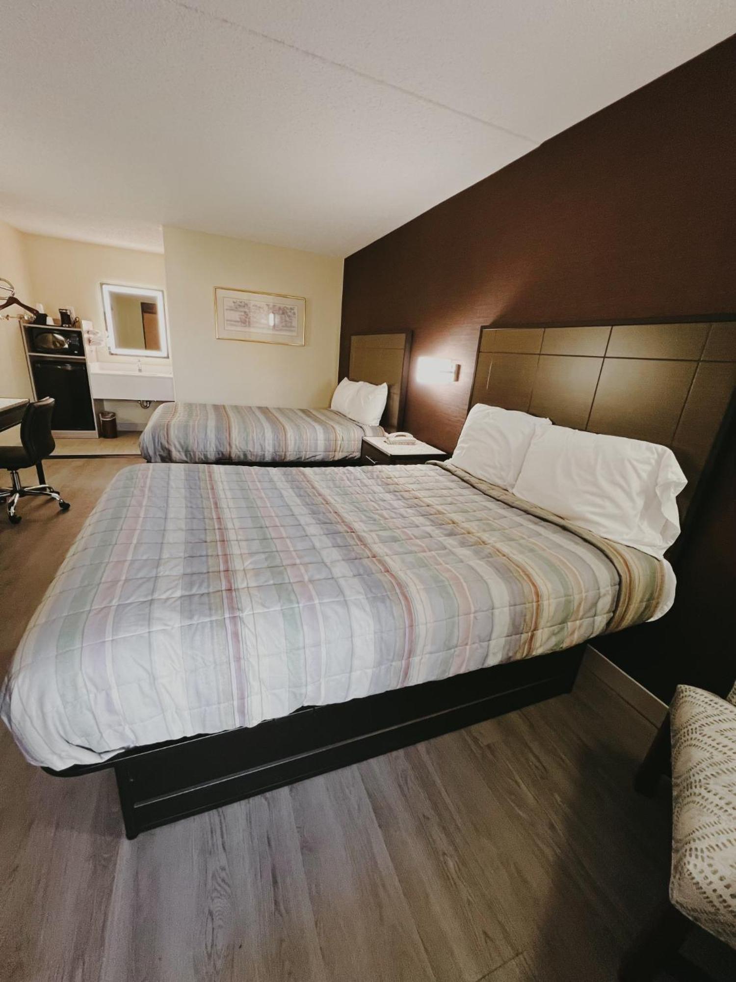 Travel Inn New Castle Airport Екстер'єр фото