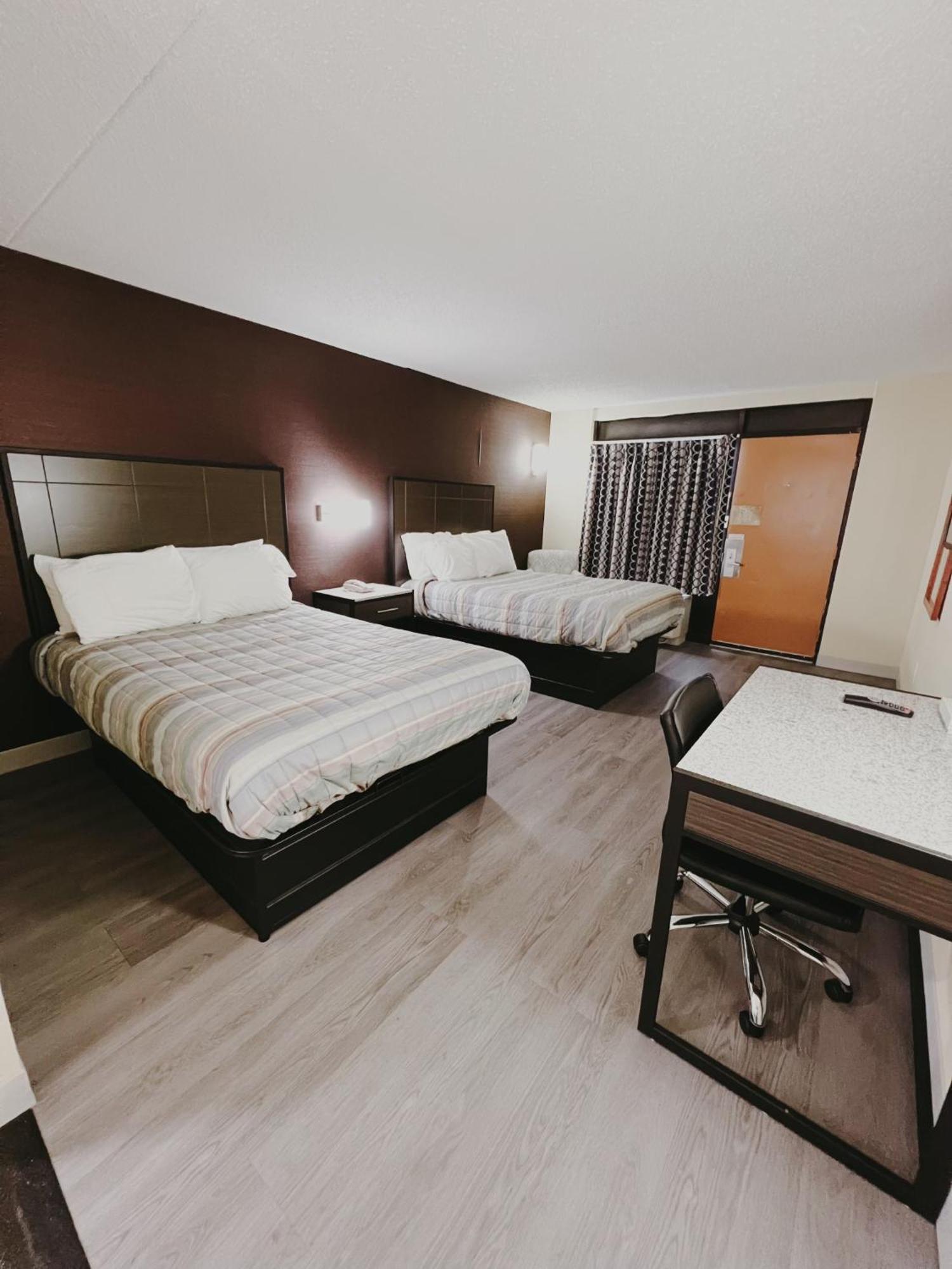 Travel Inn New Castle Airport Екстер'єр фото