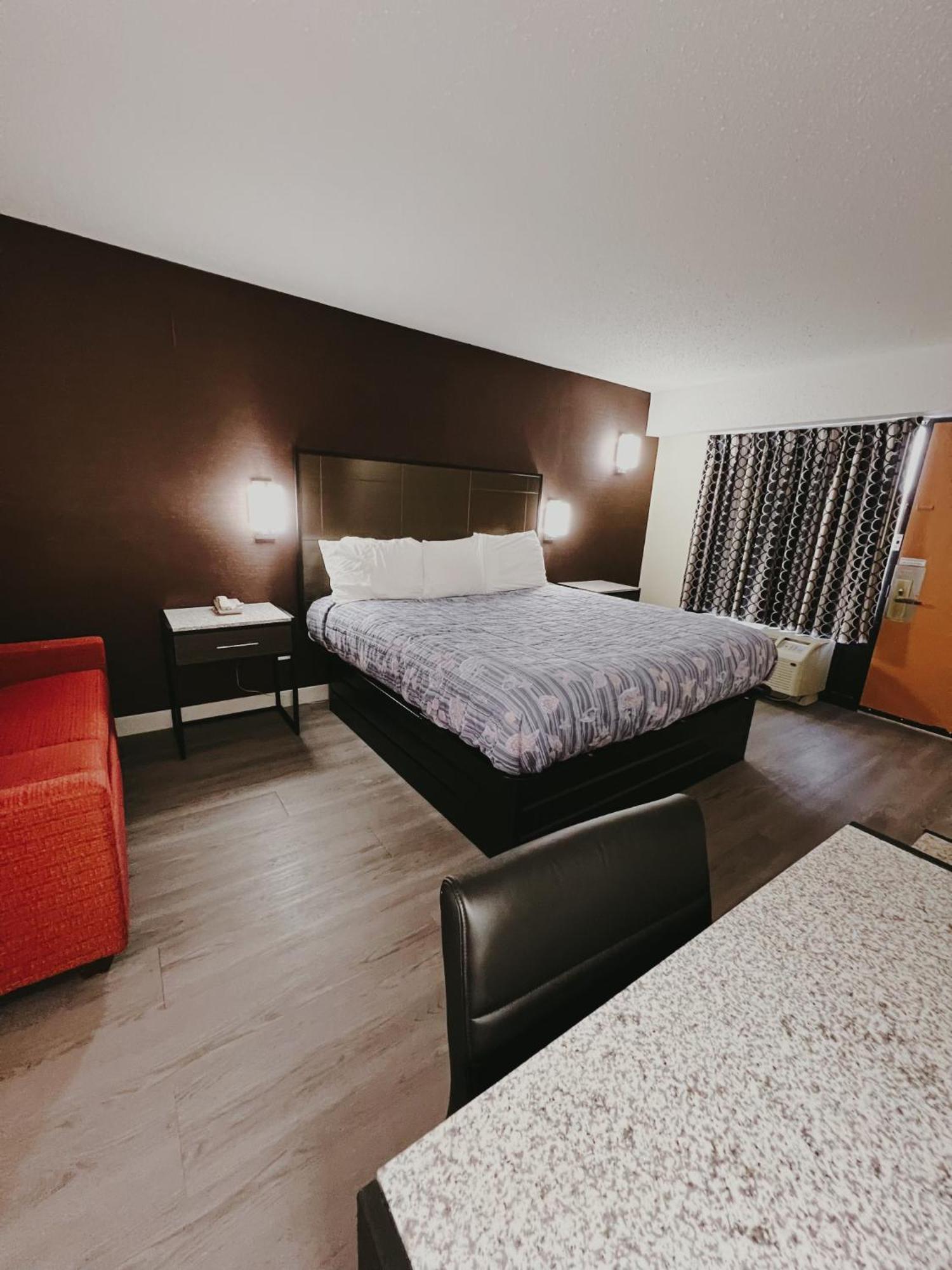 Travel Inn New Castle Airport Екстер'єр фото