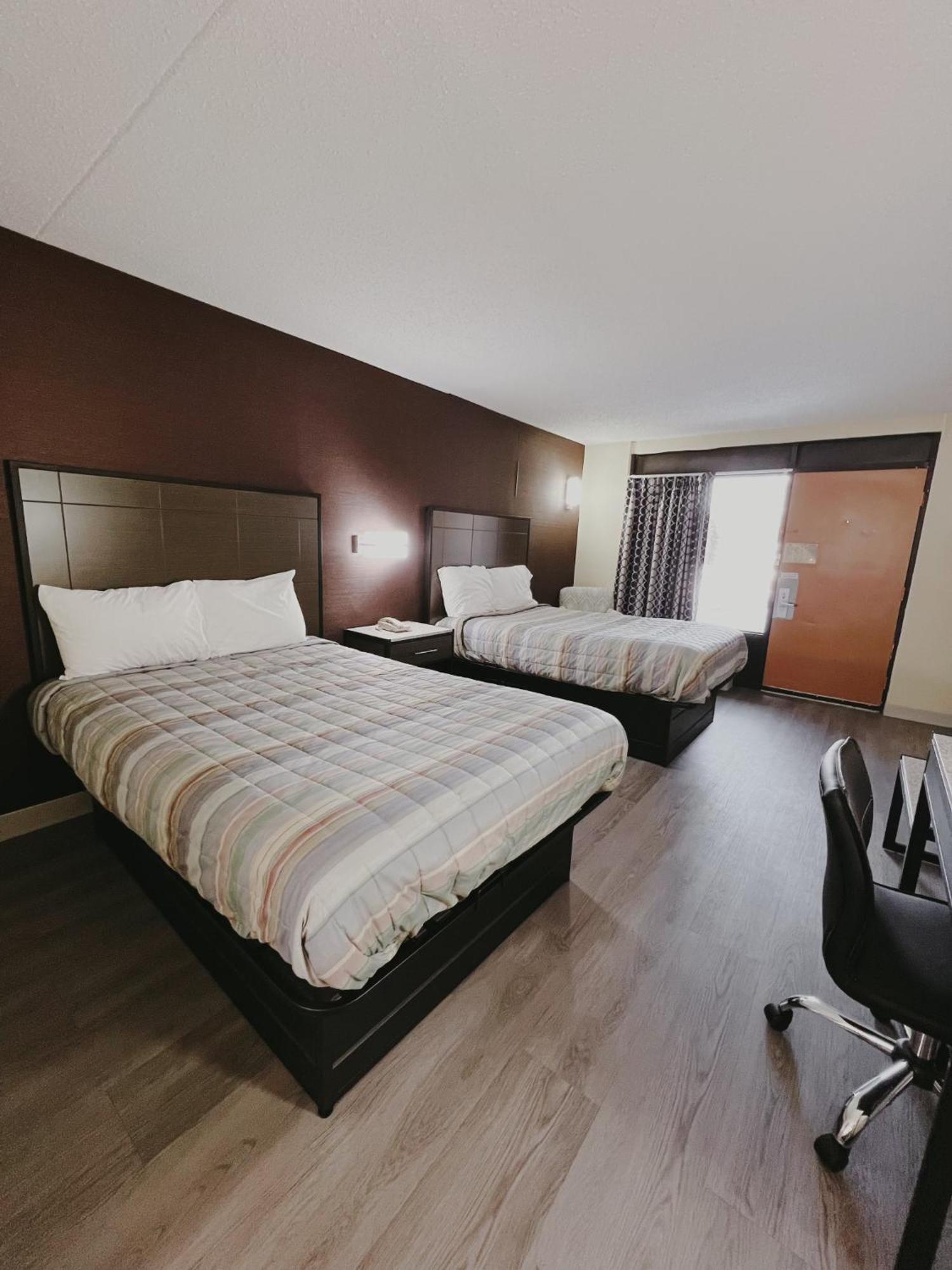 Travel Inn New Castle Airport Екстер'єр фото