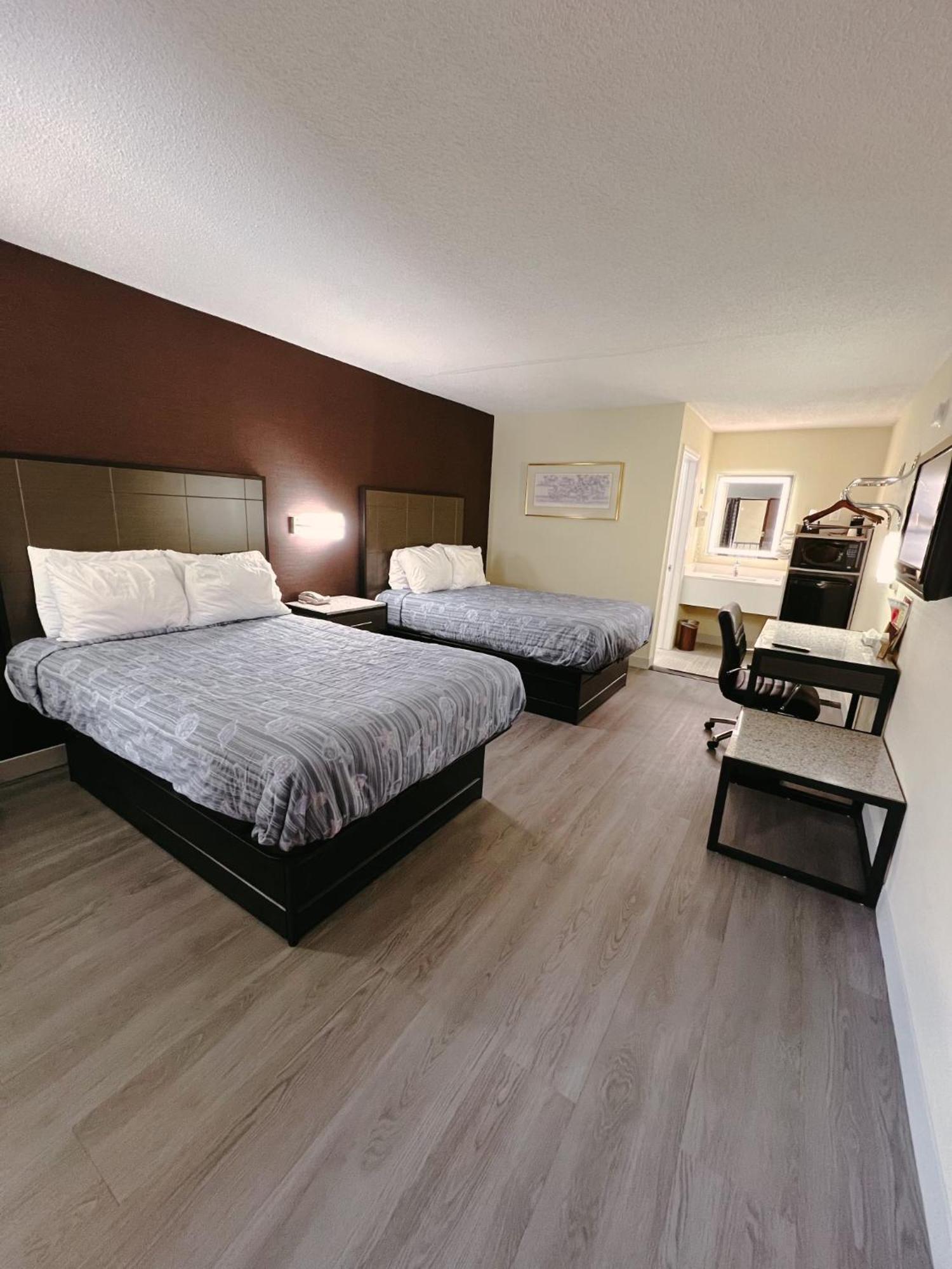 Travel Inn New Castle Airport Екстер'єр фото