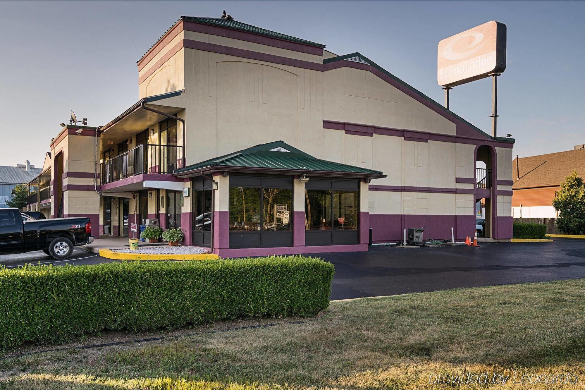 Travel Inn New Castle Airport Екстер'єр фото