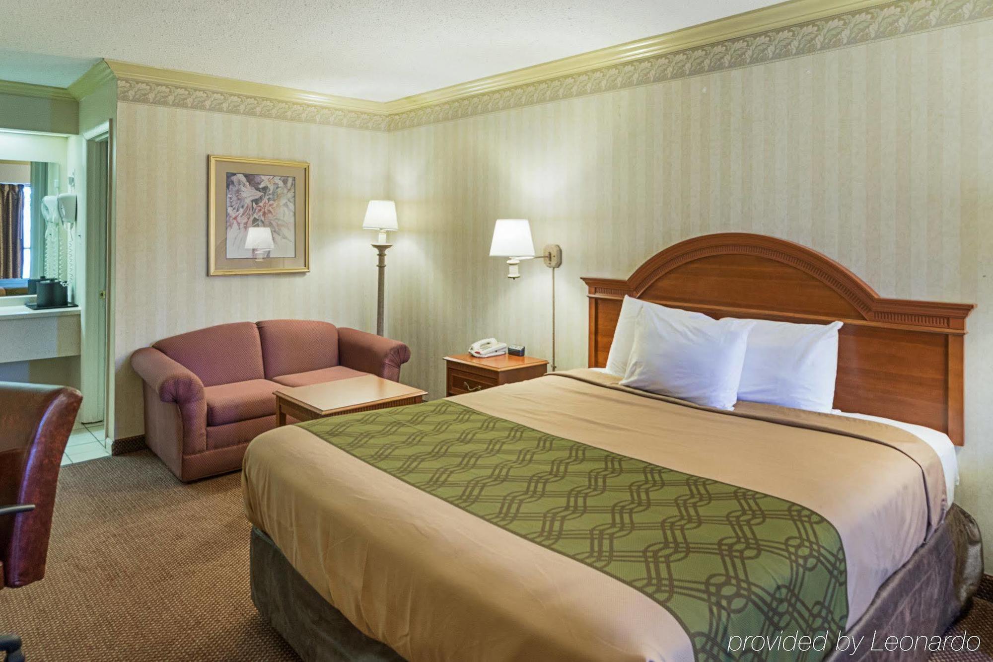 Travel Inn New Castle Airport Екстер'єр фото